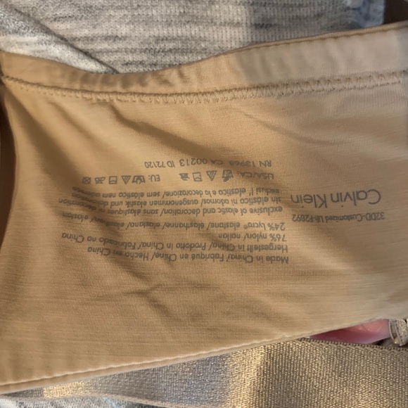 Calvin Klein bra - Picture 3 of 3